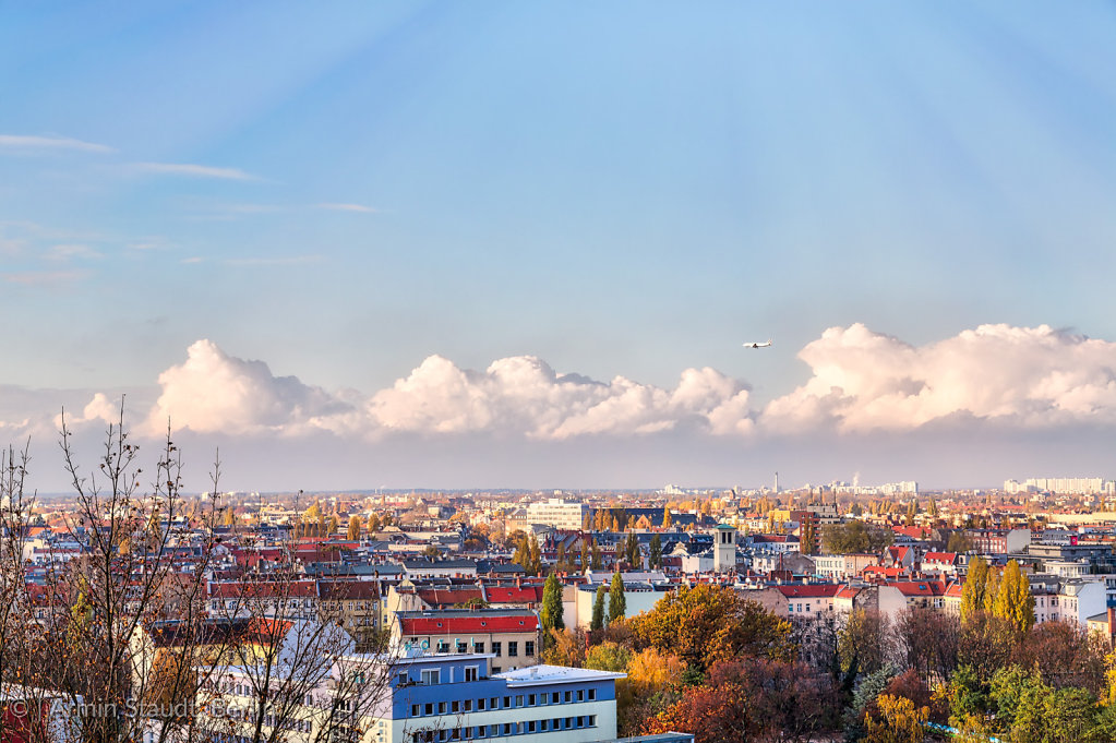 Skyline of Berlin with airplane, Humboldthain
